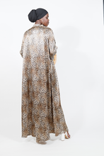 'Foreign hideaway' evening abaya