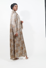 'Foreign hideaway' evening abaya
