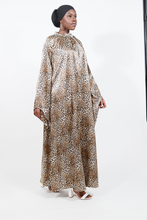 'Foreign hideaway' evening abaya